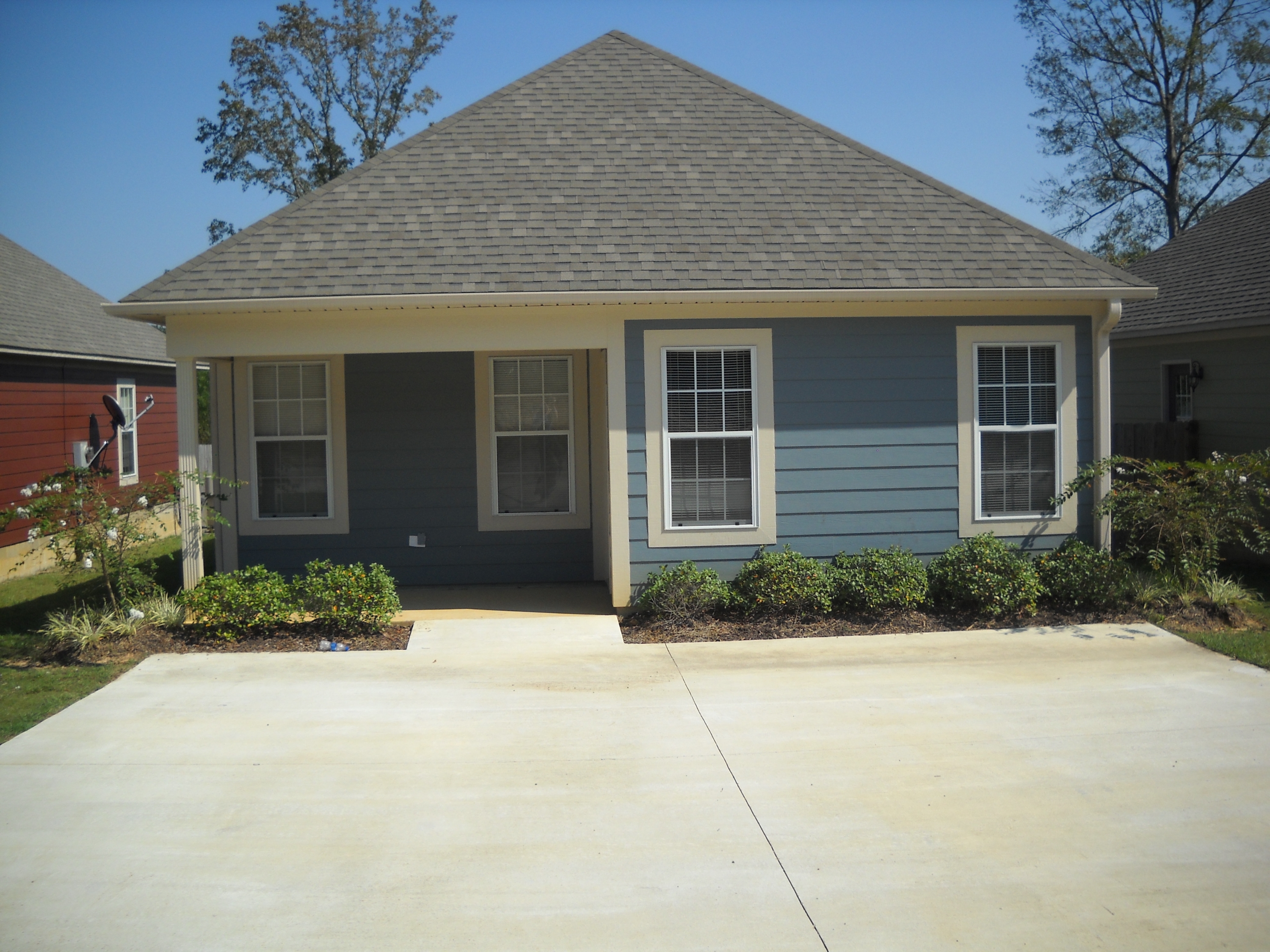 Property main image